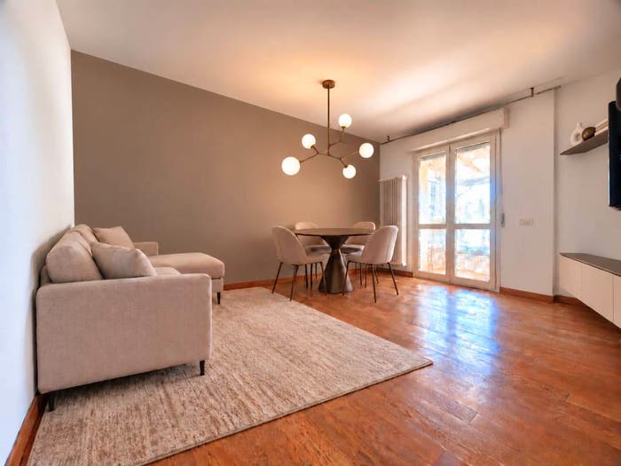 Appartamento con 6 locali in vendita in Viale della Vittoria, Jesi