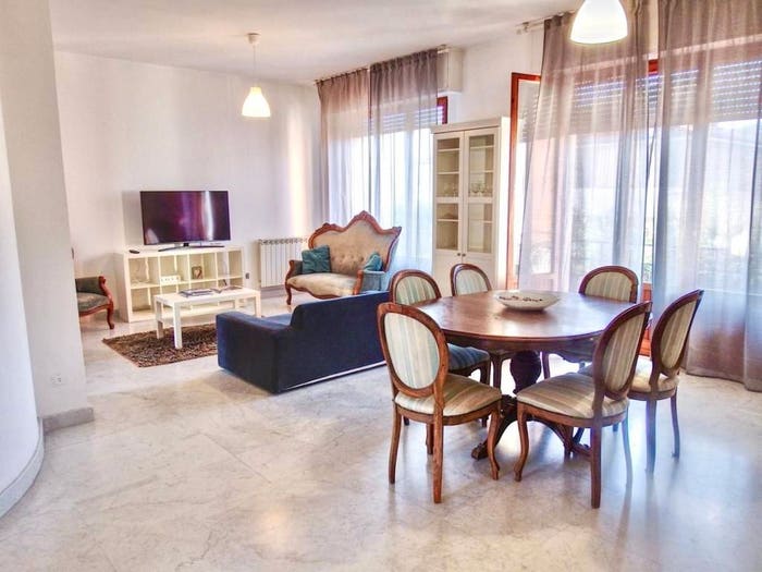 Appartamento con 5 locali in vendita in Marina di Massa Centro, Massa