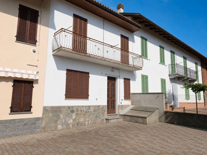 Casa quadrilocale in vendita in Località Case Bertiglia, Montiglio Monferrato