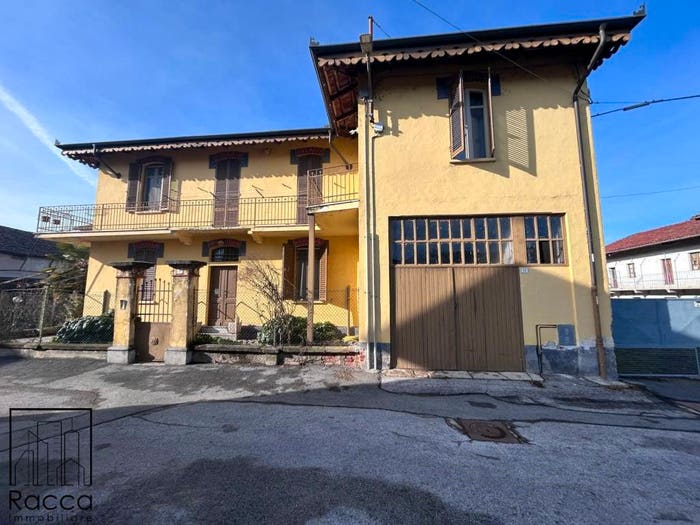 Casa con 6 locali in vendita in Via Francesco Perotti, Centro, Sant'Albano Stura