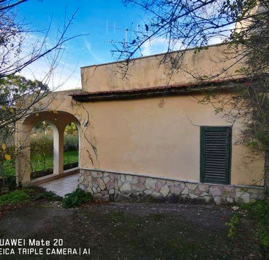 Casa con 6 locali in vendita in Contrada Suvarelli, Montelepre