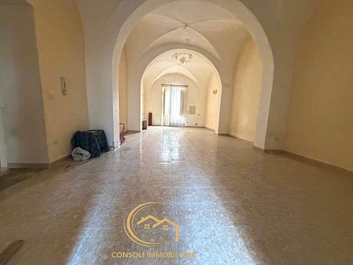 Casa con 6 locali in vendita in Via Alcide De Gasperi, Centro, Giarre