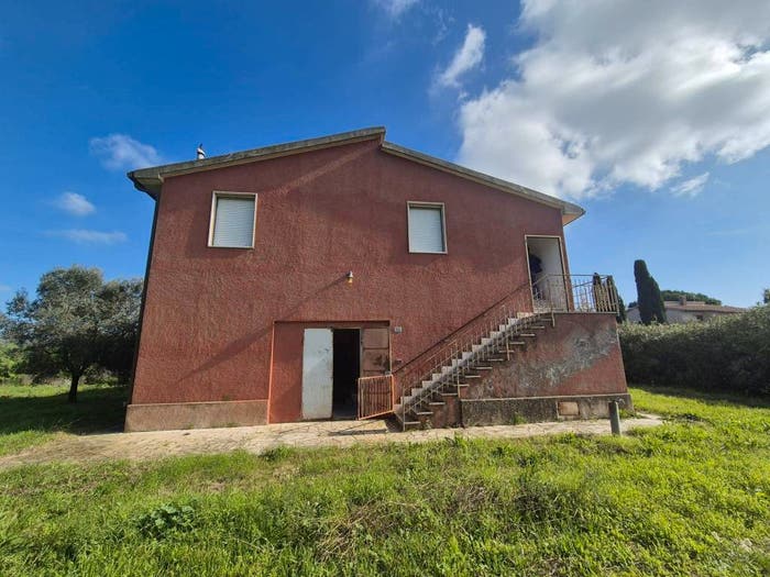 Casa con 6 locali in vendita in Strada Statale Aurelia, Orbetello