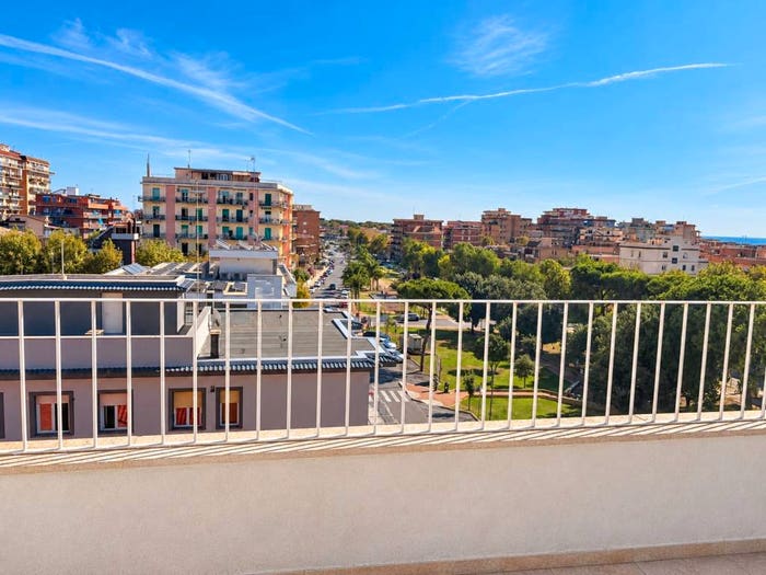 Casa quadrilocale in affitto in Via Ancona, Centro, Ladispoli