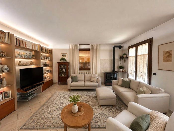 Casa con 6 locali in vendita in Via Tavoleto, Sant'andrea In Casale, San Clemente