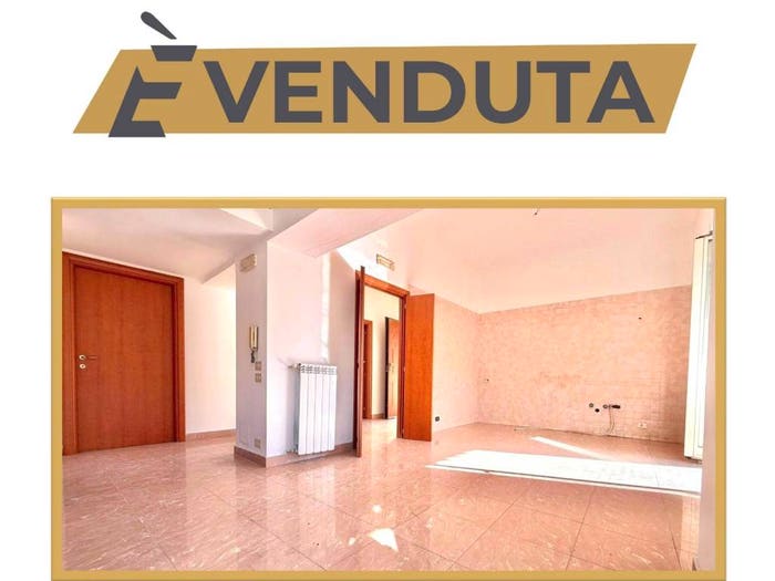 Appartamento trilocale in vendita in Via Piscinola, Piscinola, Napoli