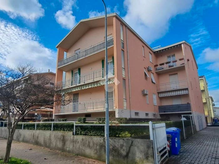 Appartamento bilocale in vendita in Via alla Pace, Centro, Medesano