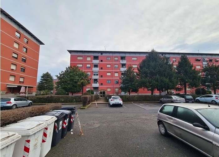 Appartamento con 5 locali in vendita in Via S Gregorio Magno, Centro, Grugliasco