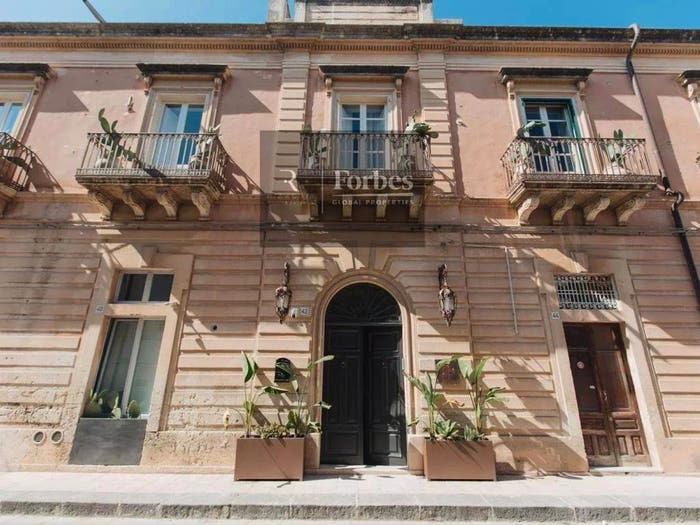 Casa con 6 locali in vendita in Centro, Noto