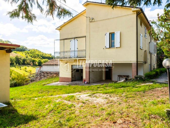 Casa trilocale in vendita in Via Parolito, San Severino Marche
