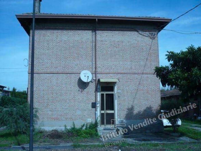 Casa quadrilocale in vendita in Viale Eridania n loc Lama Polesine, Lama Pezzoli, Ceregnano