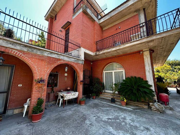 Casa con 6 locali in vendita in Via Tenuta della Calandrella, Castel di Leva, Roma