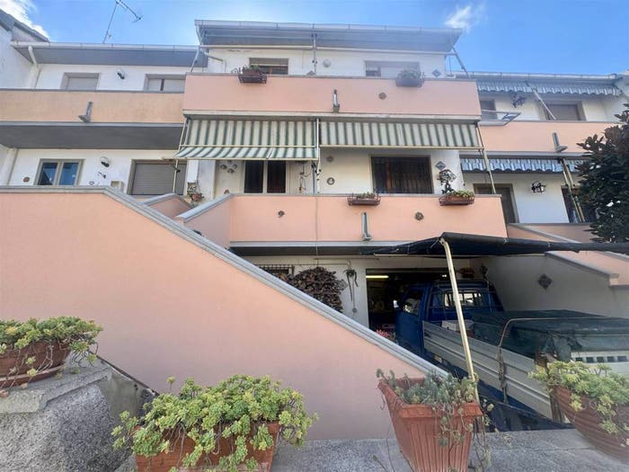 Appartamento trilocale in vendita in via scandicci, Bibbona
