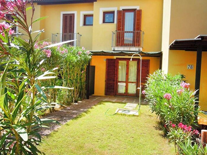 Casa bilocale in vendita in Pirotto Li Frati, Badesi
