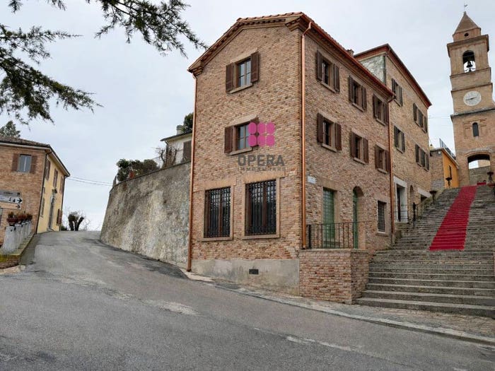 Casa quadrilocale in vendita in Montemaggiore Al Metauro, Colli al Metauro