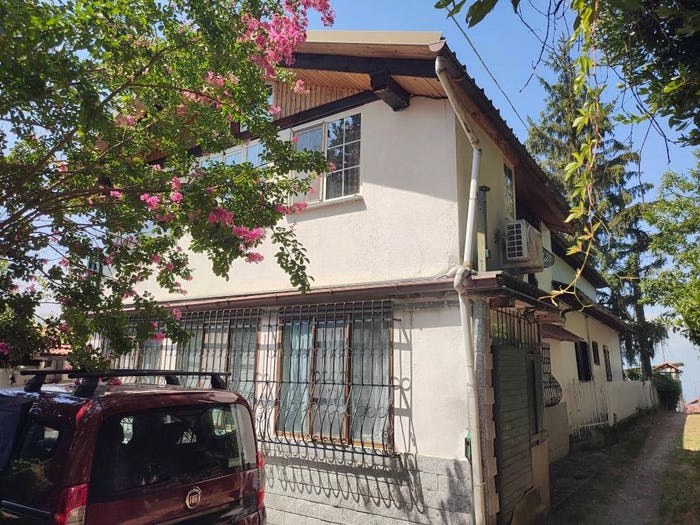 Casa con 6 locali in vendita in Strada Negri, Centro, Castagneto Po