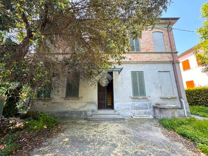Casa con 6 locali in vendita in Via Antonio Placucci, San Martino in Strada, Forlì