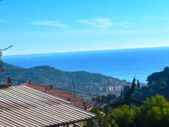 Casa con 6 locali in vendita in Borgo Sant'Agata Borgo d'Oneglia Costa d'Oneglia, Imperia