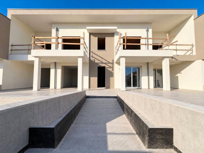 Appartamento quadrilocale in vendita in Via Lazio, Rovato