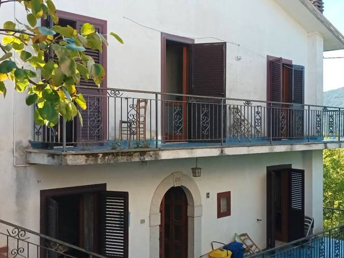 Casa con 5 locali in vendita in Via Santa Giusta, Colli a Volturno
