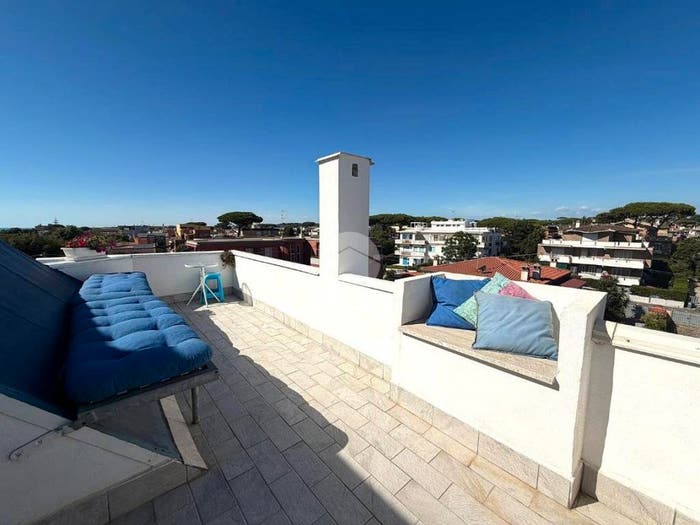 Casa bilocale in vendita in Via Conchiglia di Mare, Lavinio Mare, Anzio