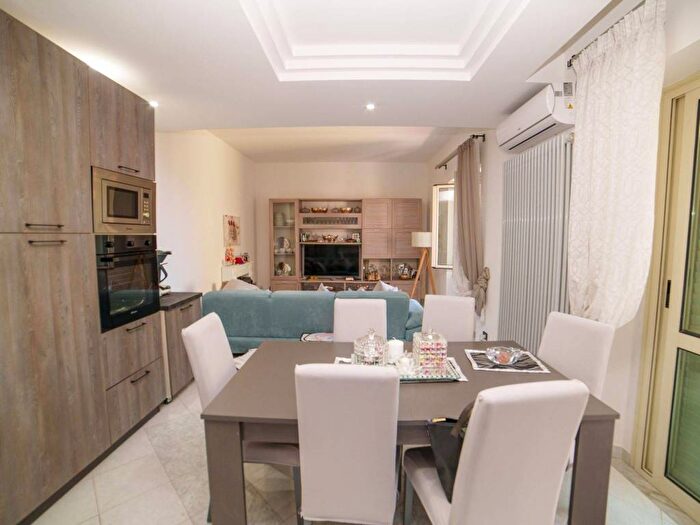 Appartamento con 5 locali in vendita in Via Antonio Purificato Catanzaro CZ Italia, San Leonardo, Catanzaro
