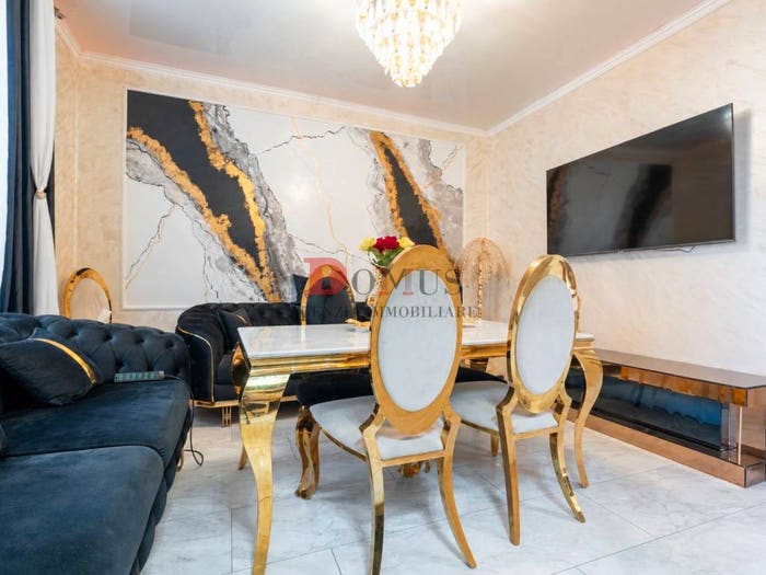 Appartamento trilocale in vendita in Viale Risorgimento, Centro, Mantova