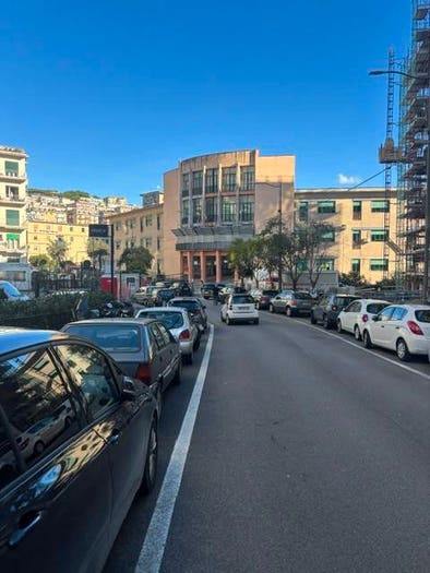 Appartamento trilocale in vendita in Via Paolo Vocca, Carmine, Salerno