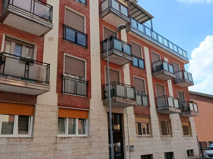 Appartamento quadrilocale in vendita in Via Ravenna, San Paolo, Novara