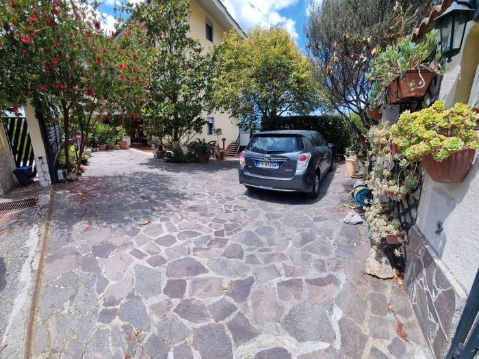 Casa con 6 locali in vendita in Via Alessi di Turio, Mater Domini Cavita, Catanzaro
