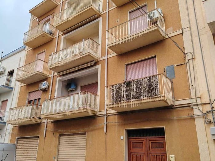 Appartamento con 6 locali in vendita in Via Raffaello d'Urbino, Trasmazzaro, Mazara del Vallo
