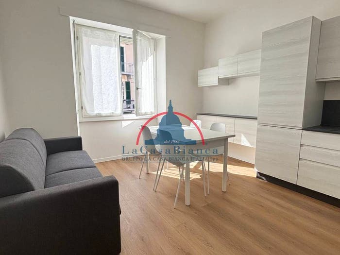 Appartamento trilocale in vendita in Via Antonio Ghislanzoni, Stazione, Bergamo