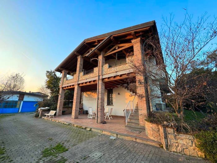 Casa con 6 locali in vendita in Ca Pagani, Romano di Lombardia