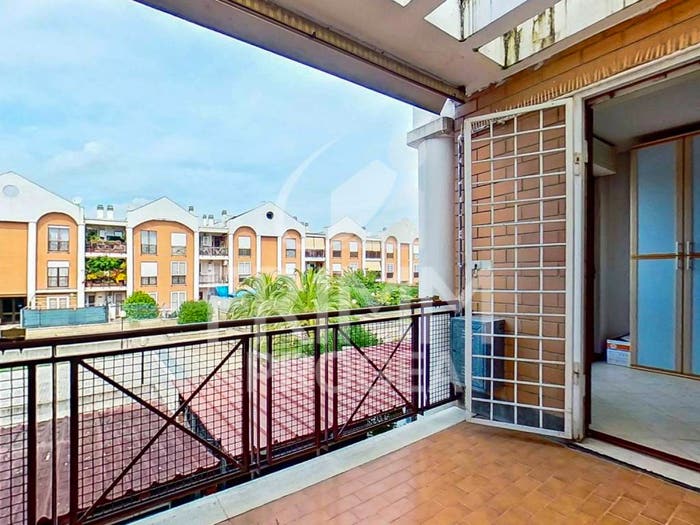 Appartamento quadrilocale in vendita in Via Padre Angelo Cerbara, Ponte di Nona, Roma