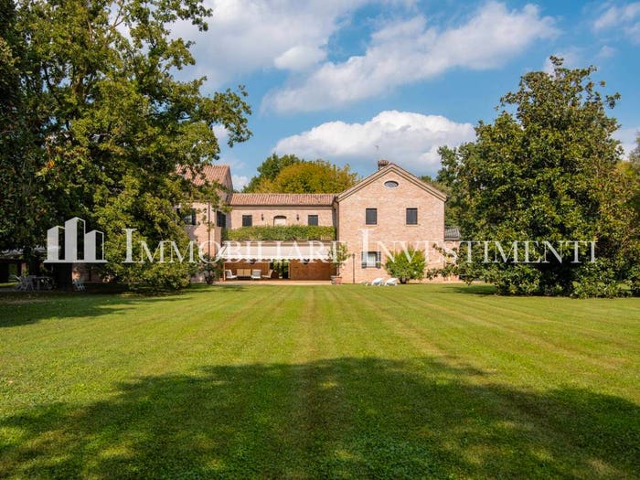 Casa con 6 locali in vendita in Altichiero, Padova