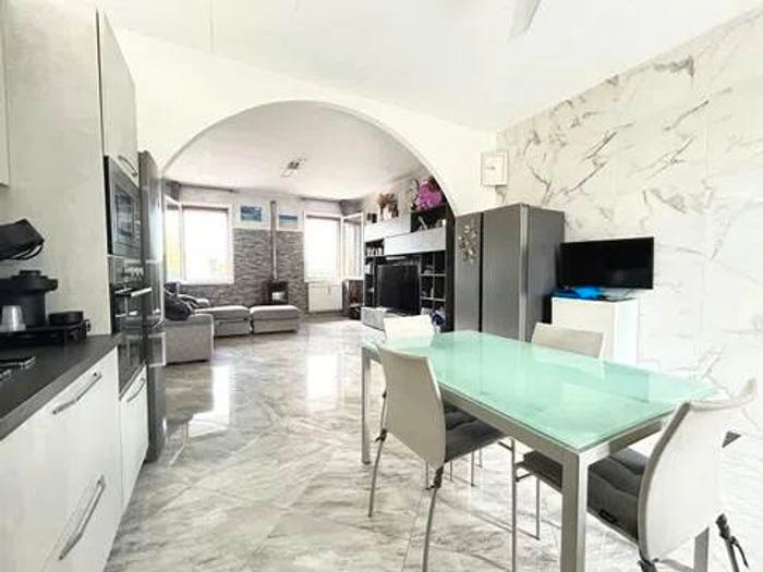Casa con 6 locali in vendita in Via Varotara SNC, Zianigo, Mirano