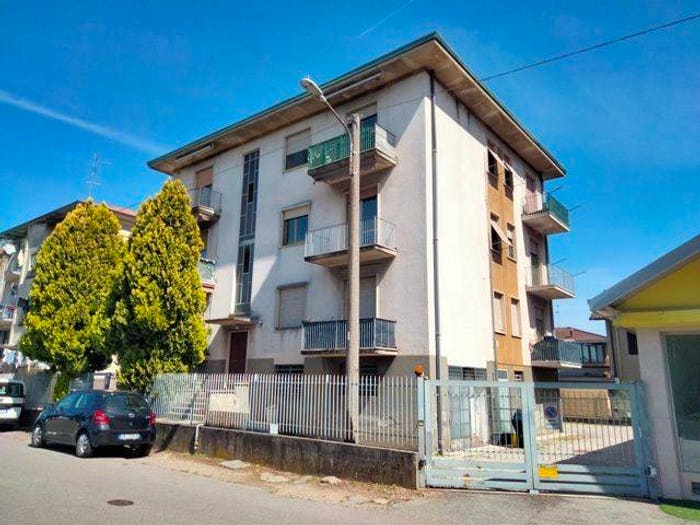 Appartamento in vendita in Via Fratelli Vigorelli, Sciarè, Gallarate