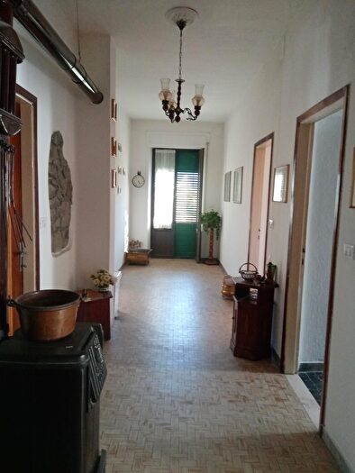 Casa con 5 locali in vendita in Comano