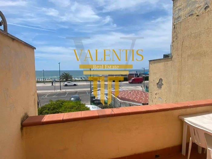 Casa con 6 locali in vendita in Lungomare Nazario Sauro No Number, Centro, Minturno
