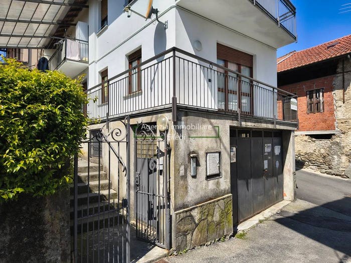 Appartamento trilocale in vendita in Via all'Asilo, Brovello, BrovelloCarpugnino