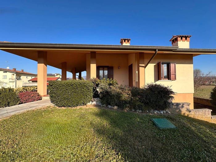 Casa con 5 locali in vendita in Via Malina, Centro, Moimacco