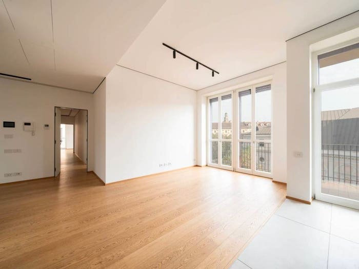 Appartamento con 5 locali in affitto in Via Giacomo Puccini, Cadorna Castello, Milano
