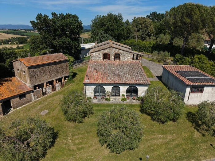 Casa con 6 locali in vendita in Strada di Mogli, Amelia