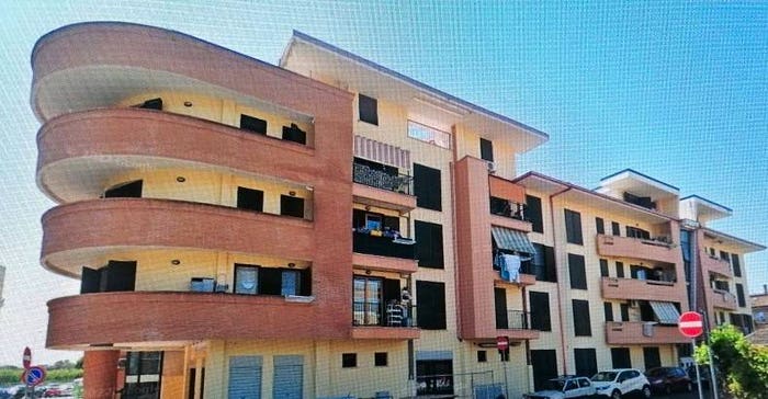 Appartamento trilocale in vendita in Via Giuliano Montelucci, Centro, Guidonia Montecelio