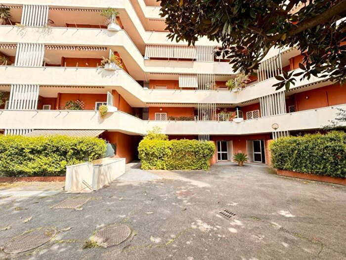 Appartamento trilocale in vendita in Via Marino Ghetaldi, Cecchignola Giuliano Dalmata, Roma