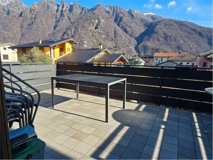 Casa quadrilocale in vendita in Via Andrea Oliva, Centro, Ornavasso