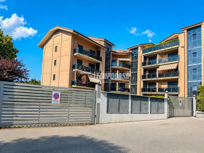 Appartamento con 5 locali in vendita in Via Migliarone, Alpignano