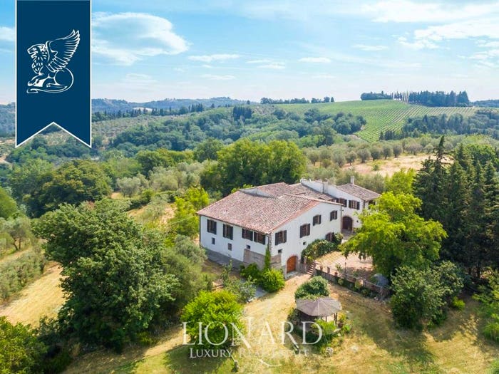 Casa con 6 locali in vendita in Montespertoli