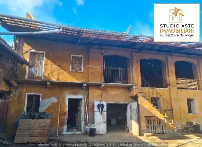 Casa con 6 locali in vendita in Strada Coasso, Ciriè