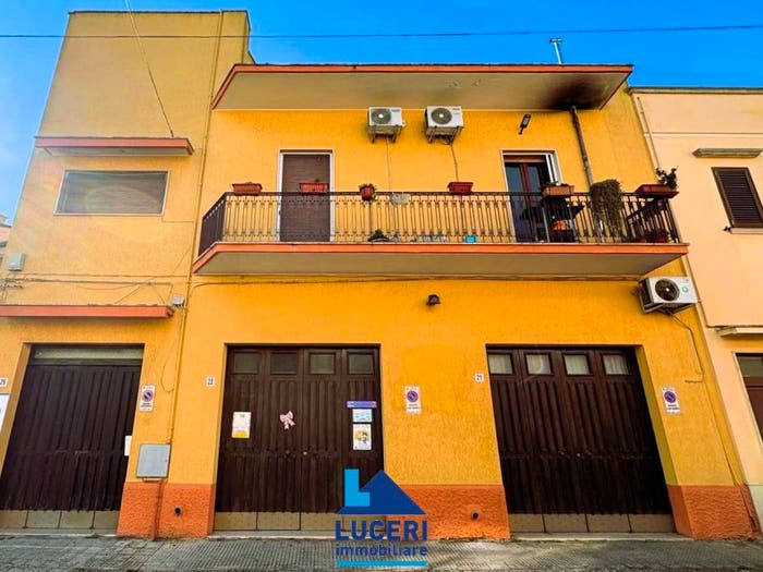Casa con 6 locali in vendita in Via Pistoia, Centro, Galatina
